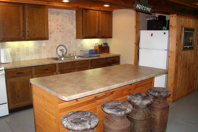 Cabins (Gays Mills, Wisconsin, United States)