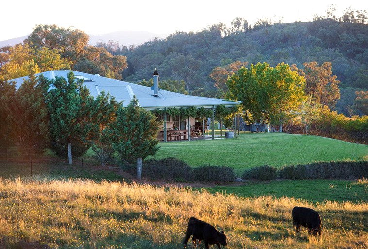 Rosby Guesthouse, Cottages 55244, Mudgee, Australia Glamping Hub
