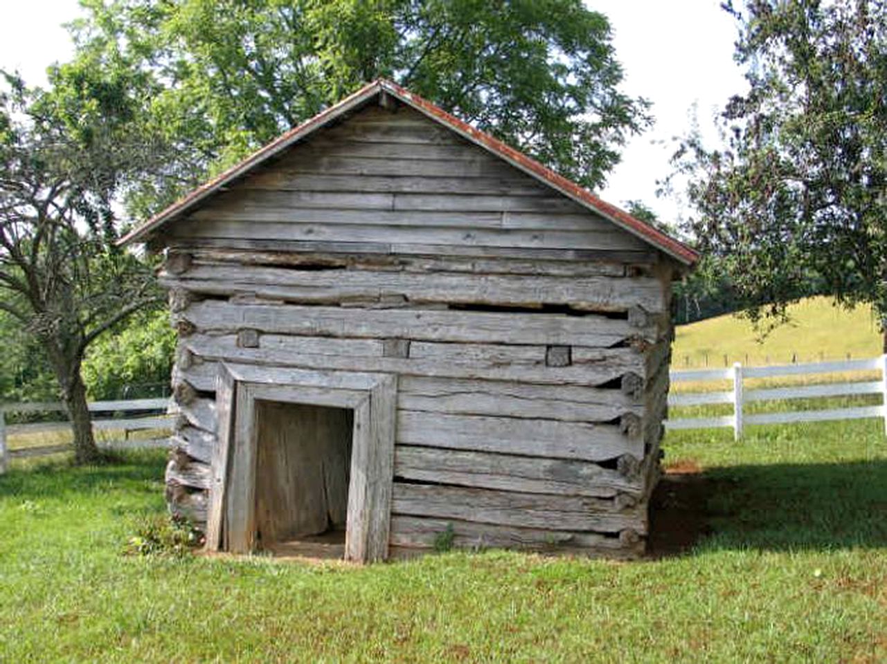 Historic Cottage Getaway on a Working Farm near Lexington, Virginia