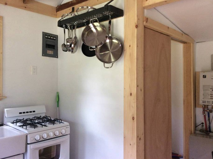 Cabins (Shandaken, New York, United States)