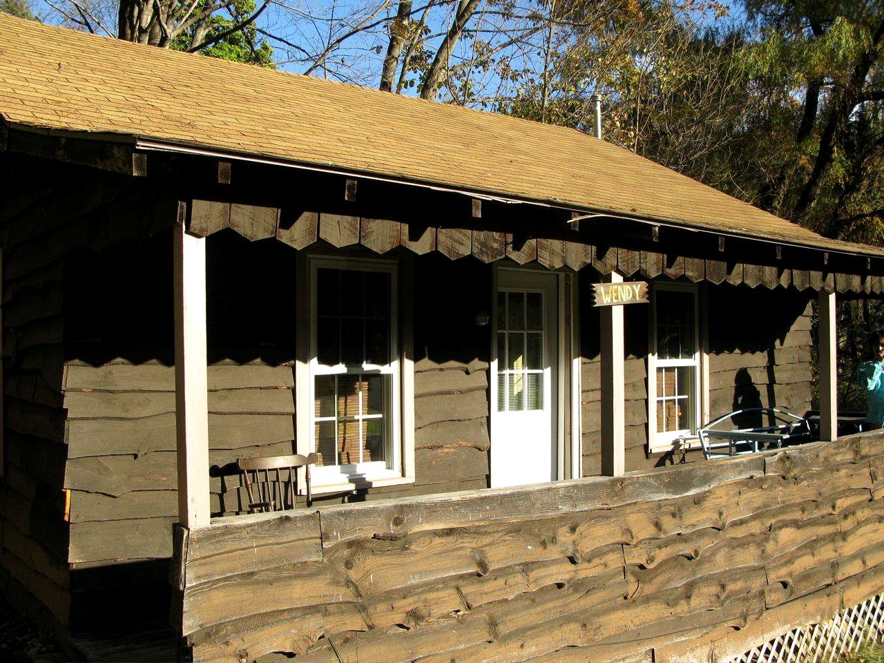 Superb Family Cabin with Mountain Views and Deck in Shandaken, New York