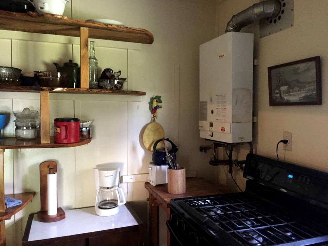 Superb Family Cabin with Mountain Views and Deck in Shandaken, New York