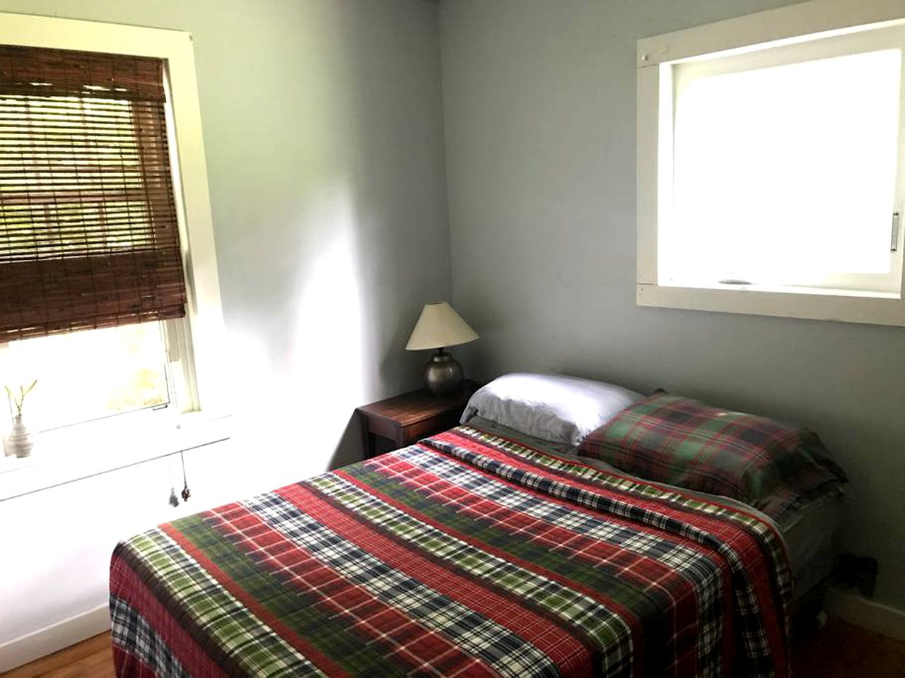 Superb Family Cabin with Mountain Views and Deck in Shandaken, New York