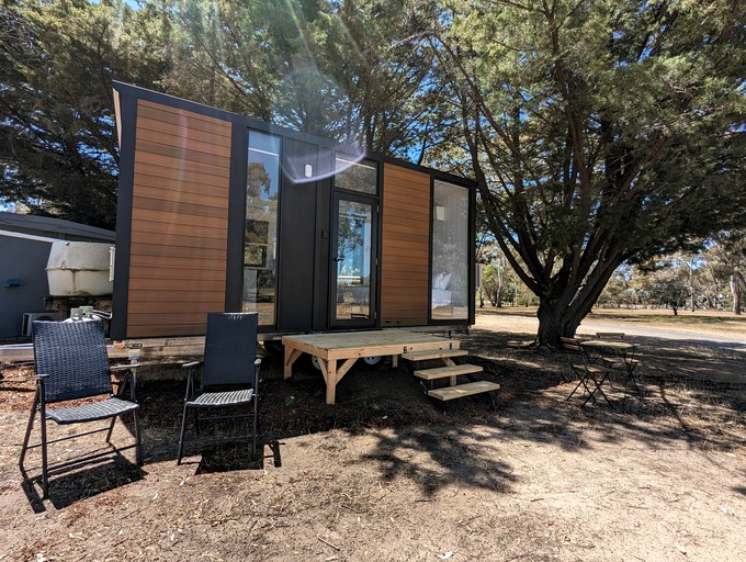Secluded Tiny House Perfect for Water Activities and Family Escapes in Victoria, Australia