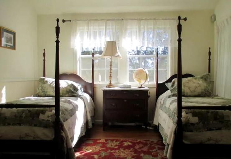 Barns (Grass Valley, California, United States)