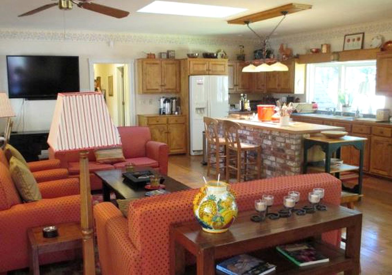 Spacious and Secluded Vacation Rental on a Picturesque Vineyard in Gold Country, California