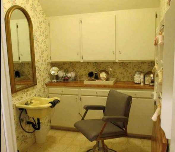 Barns (Grass Valley, California, United States)