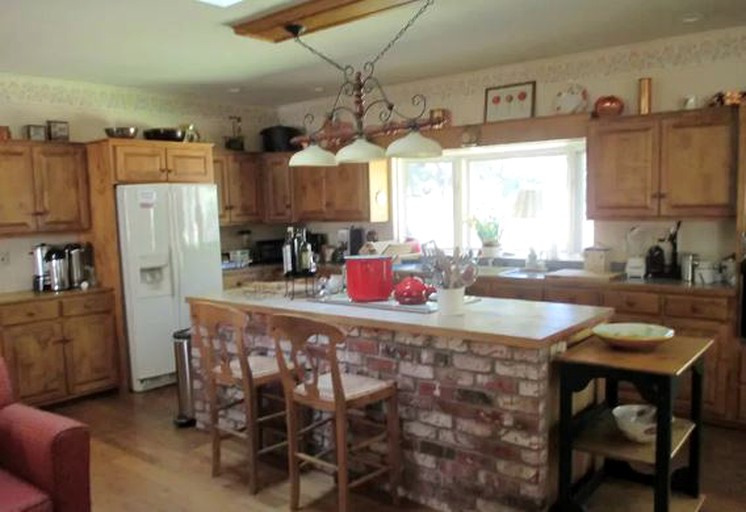 Barns (Grass Valley, California, United States)