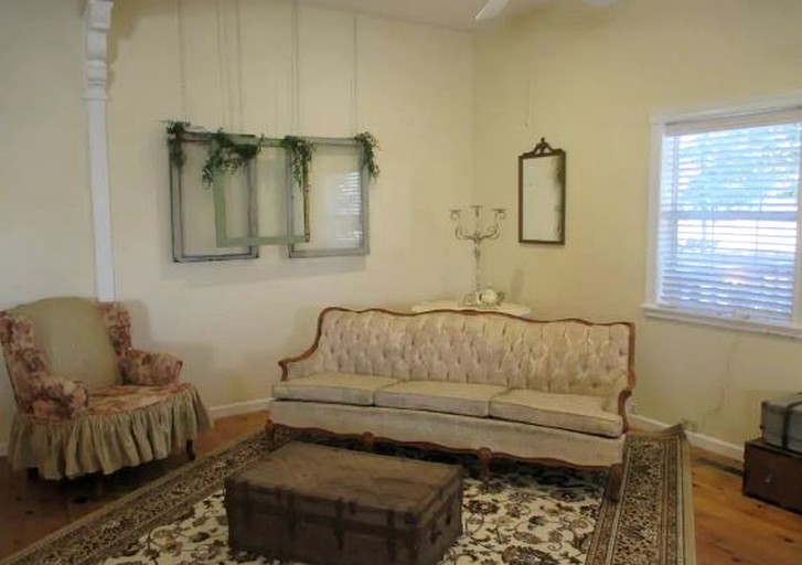 Barns (Grass Valley, California, United States)