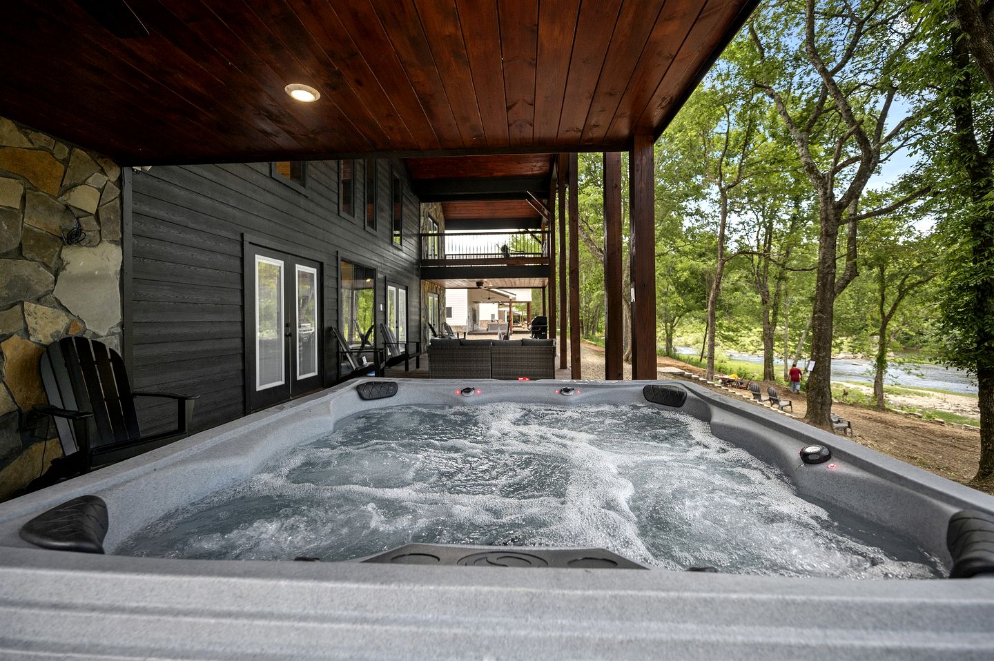 Riverside Pet Friendly Cabin with Hot Tub and Firepit on Glover River, Broken Bow, OK