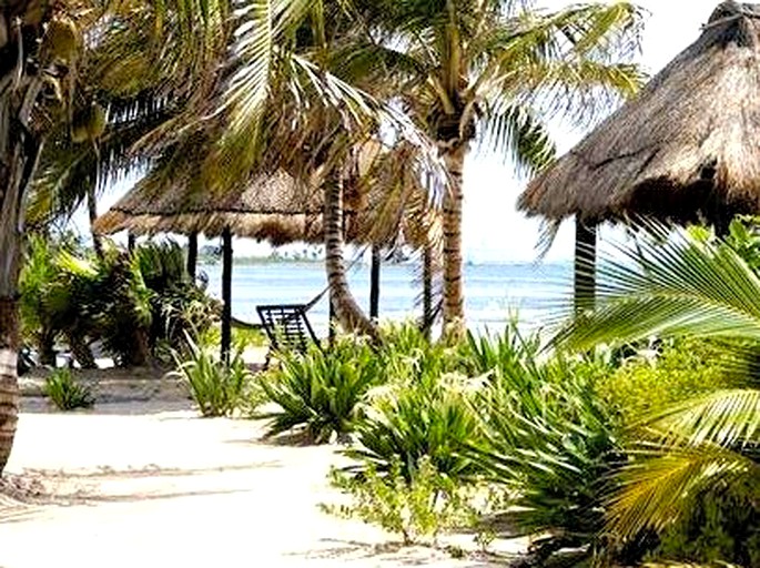Huts (Mahahual, Quintana Roo, Mexico)