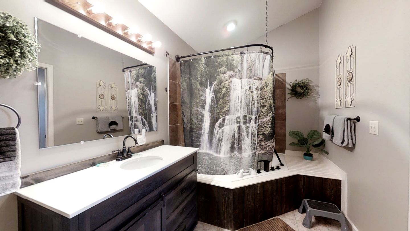 Incredible Secluded Cabin in Sevierville, Tennessee