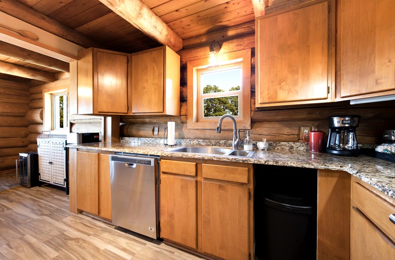 Cabins (United States of America, Lyle, Washington)