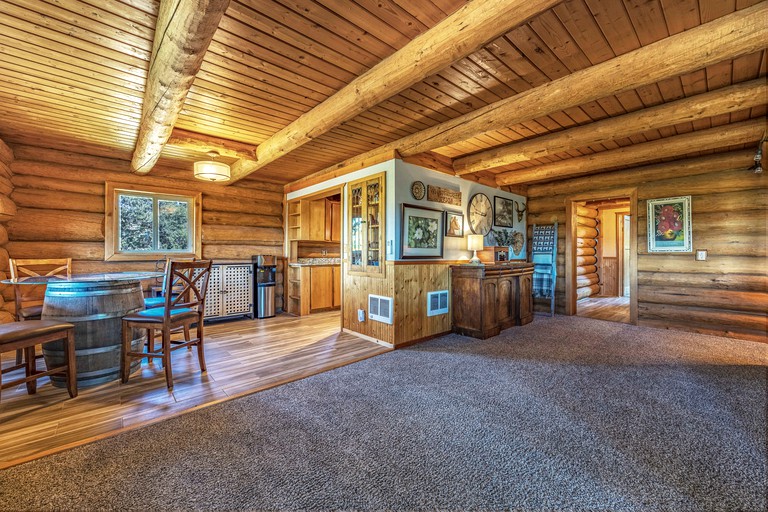 Cabins (United States of America, Lyle, Washington)