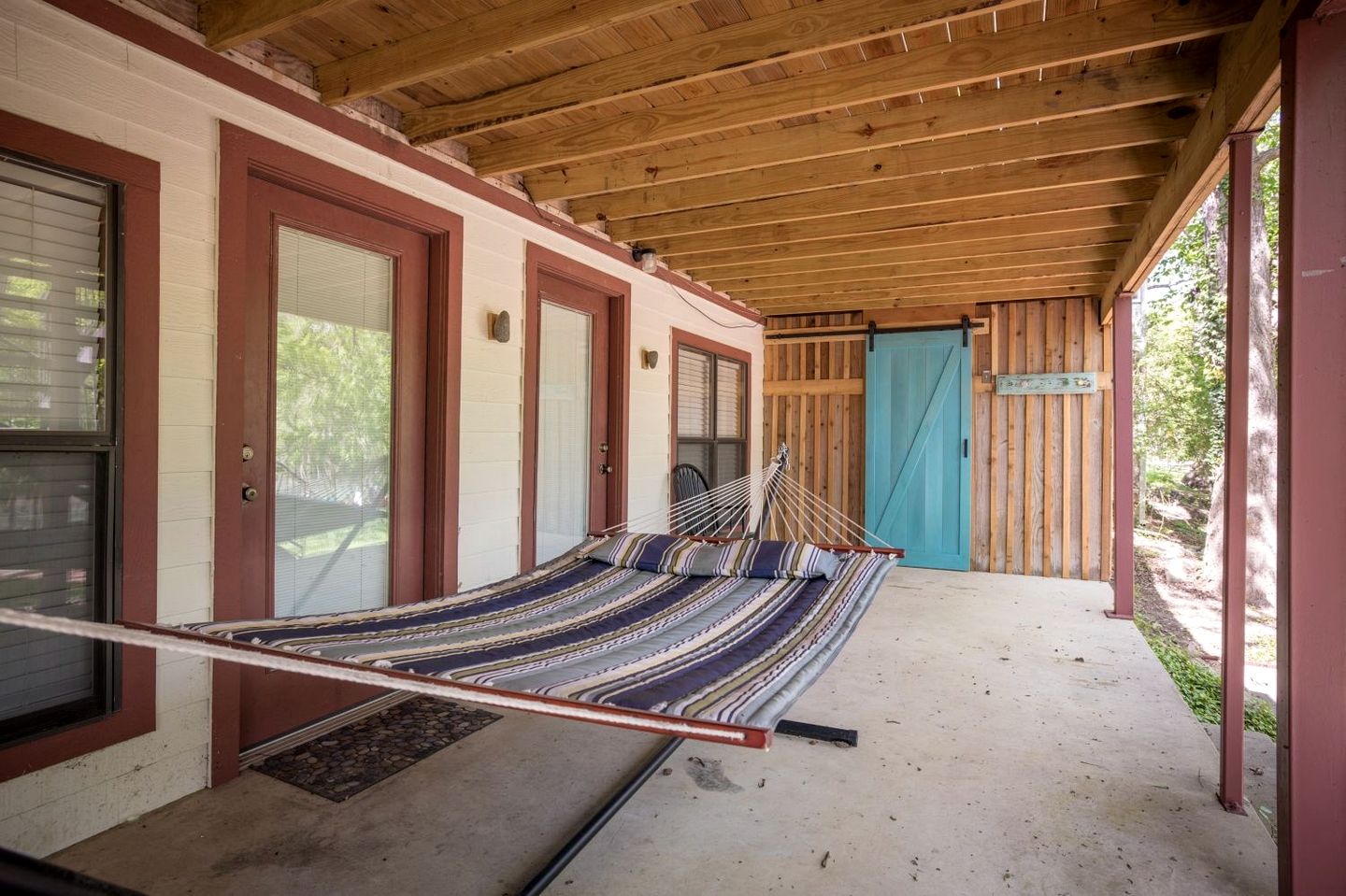 Fantastic Cottage with Barbecue in New Braunfels, Texas