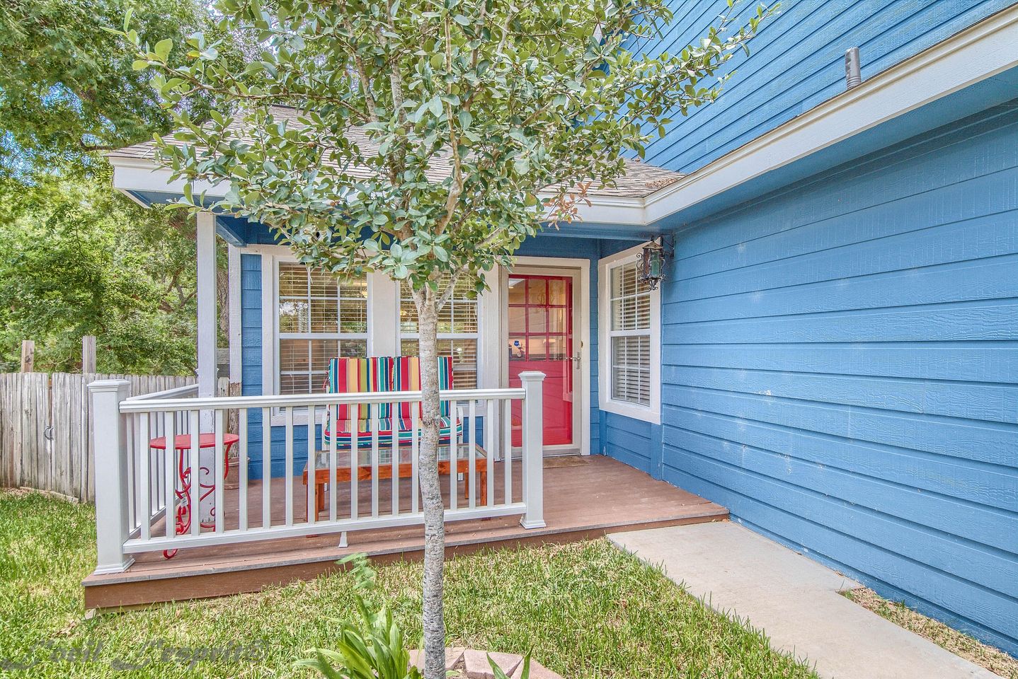 Lovely Cabin with Foosball and Great Views in New Braunfels, Texas