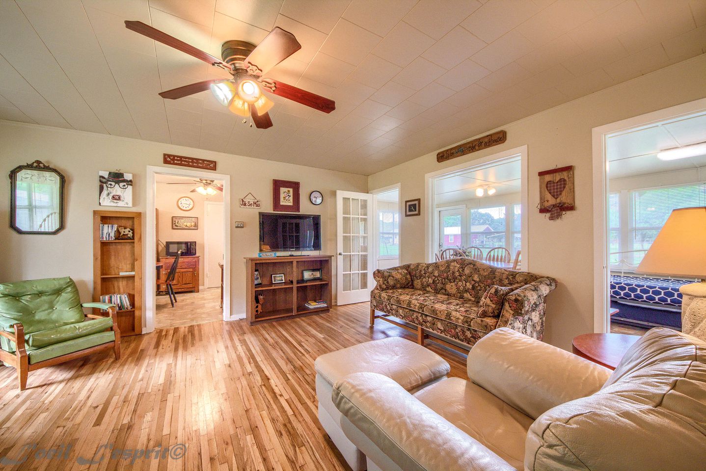 Riverfront Cabin with Fire Pit, Barbecue and Picnic Space in New Braunfels, Texas