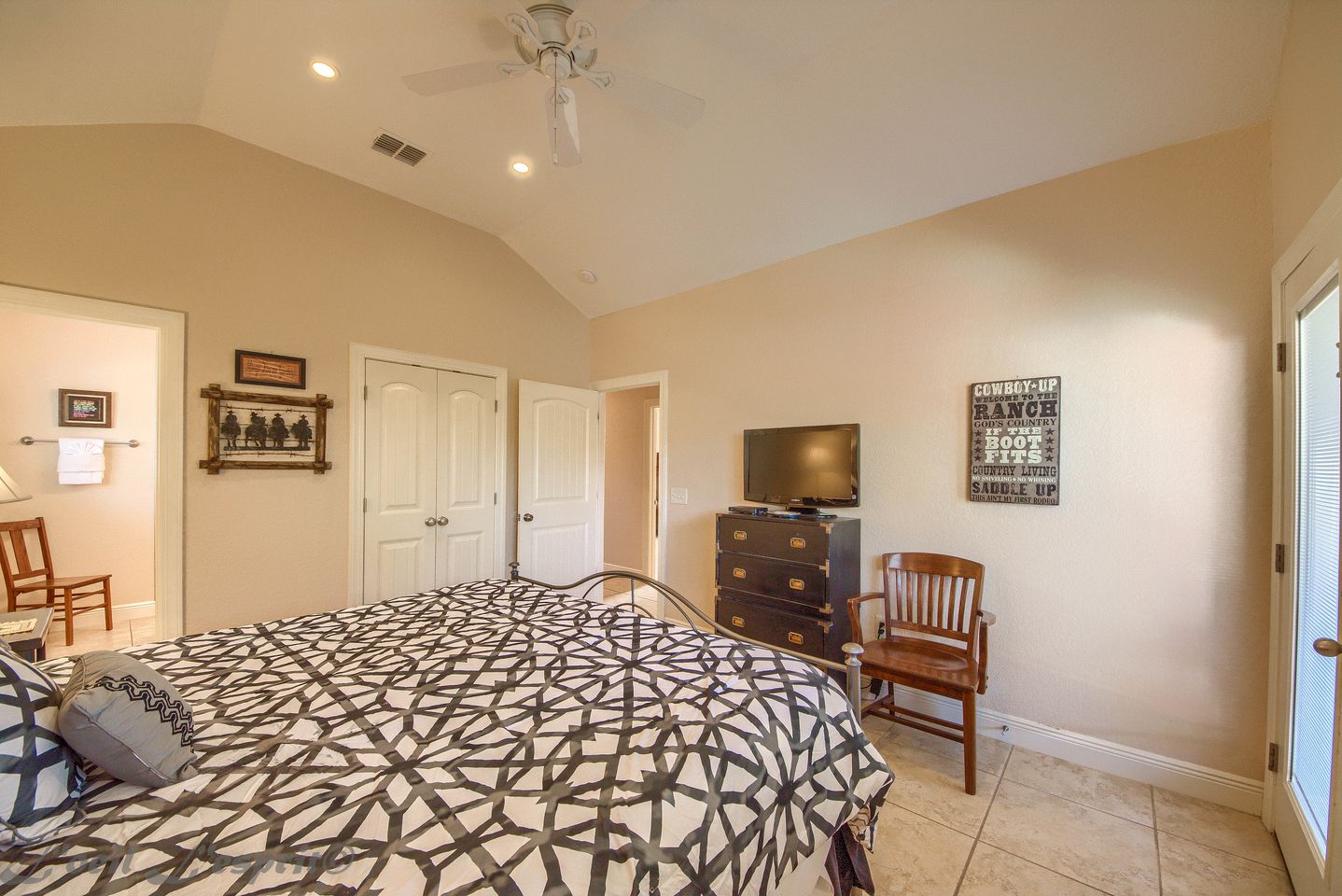 Impressive Texas Rental near New Braunfels, Sleeps 12 and Access to Guadalupe River