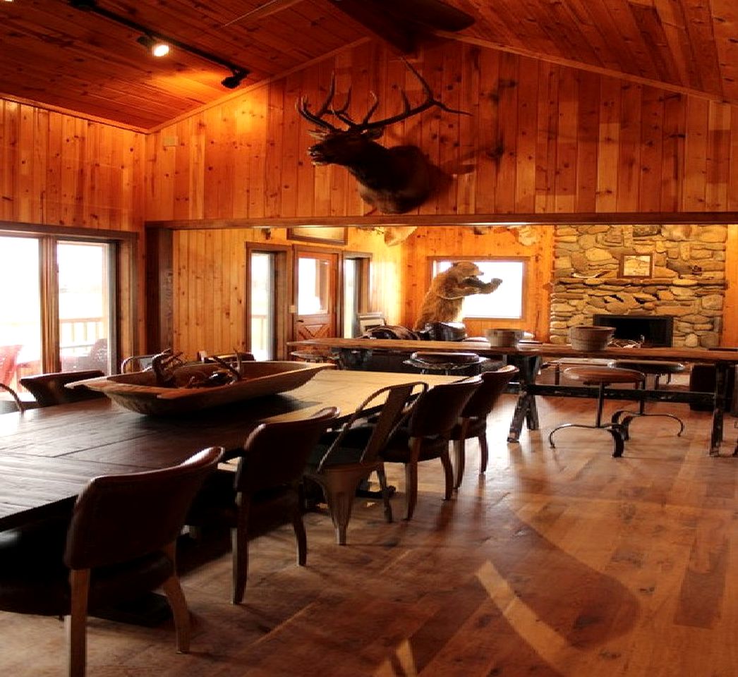 Rustic Camping Cabin on the Ruby River in Twin Bridges, Montana