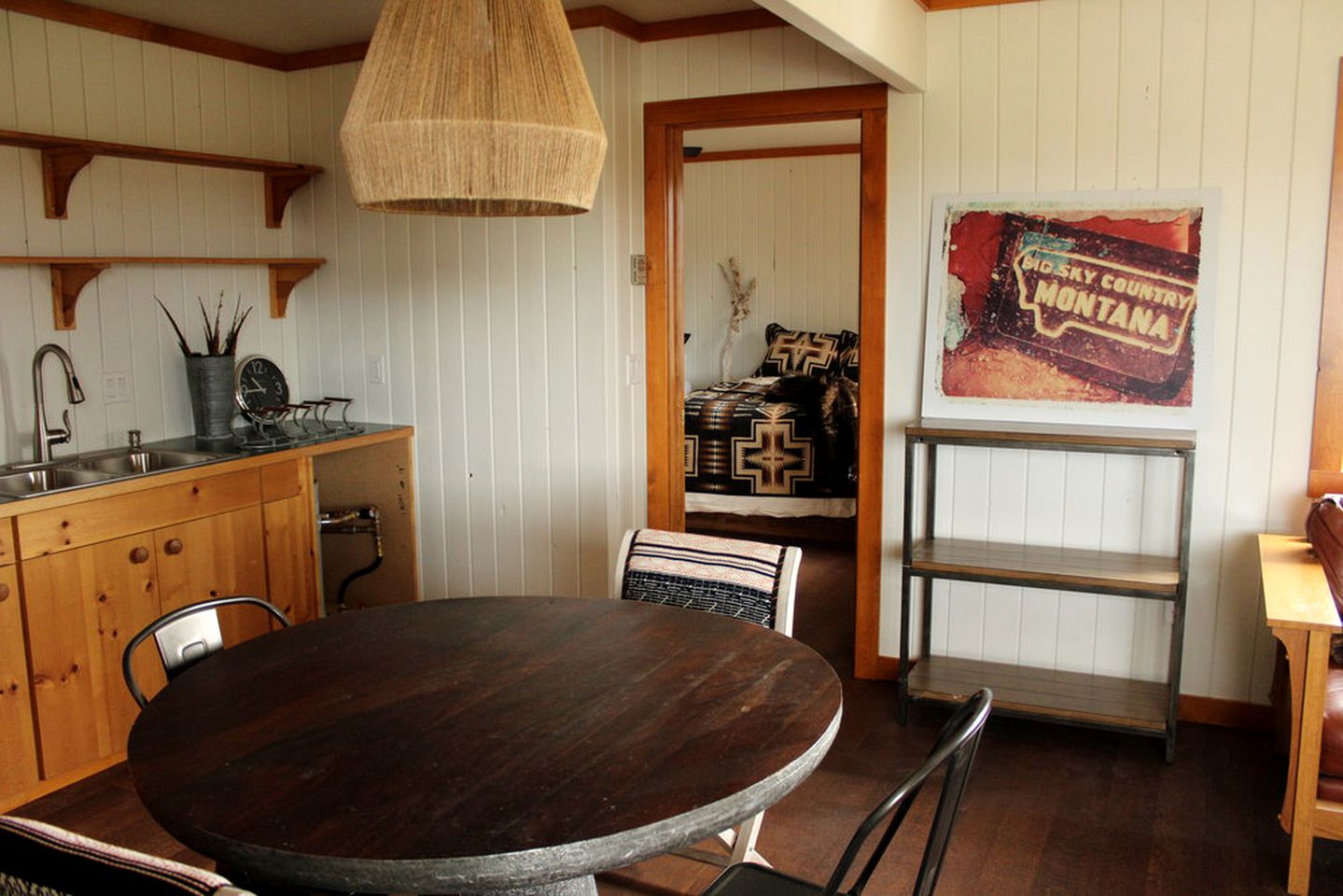 Riverside Cabin Rental near Beaverhead-Deerlodge National Forest in Twin Bridges, Montana