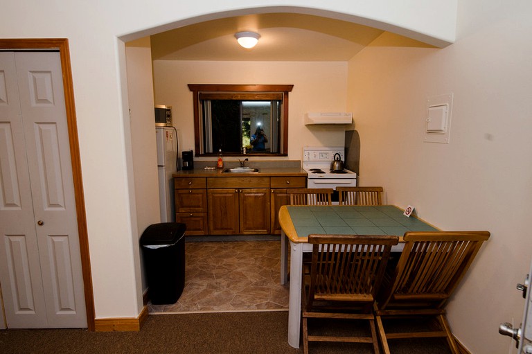 Cottages (Madeira Park, British Columbia, Canada)