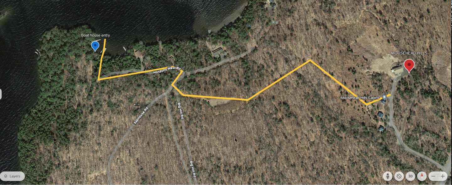 Rural Hill Cabin Ideal to Explore Nature in Maine