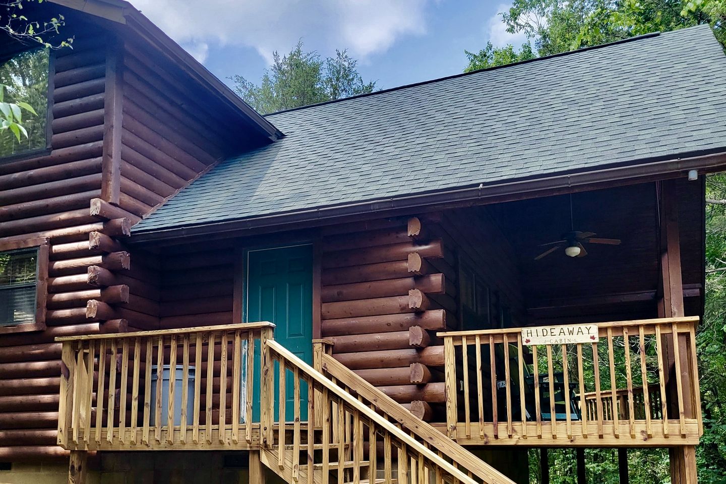 Rural Quaint Cabin with Large Private Deck and Hammock in Arkansas