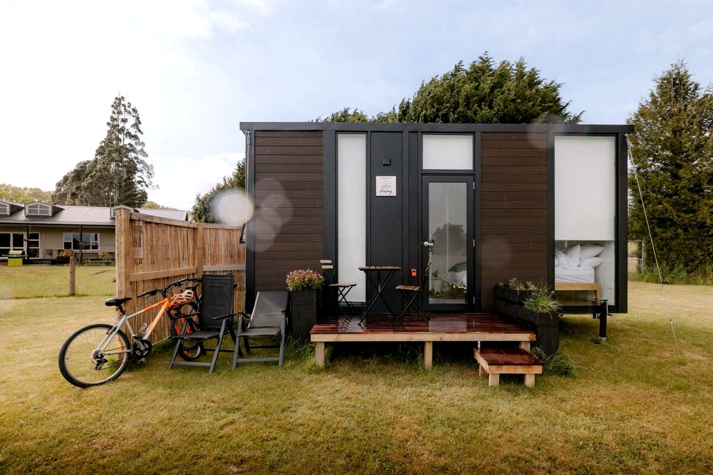 Rural Tiny House with Amazing Starry Night and Sunset Views in Te Anau, South Island