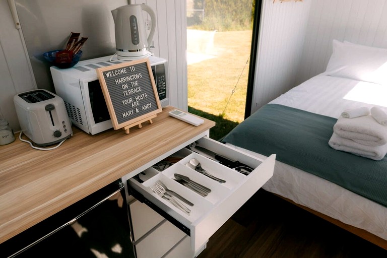 Tiny Houses (New Zealand, Te Anau, South Island)