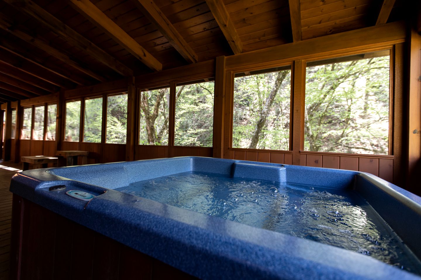 Incredible Cabin Rental for Corporate Retreats and Family Vacations in Tennessee