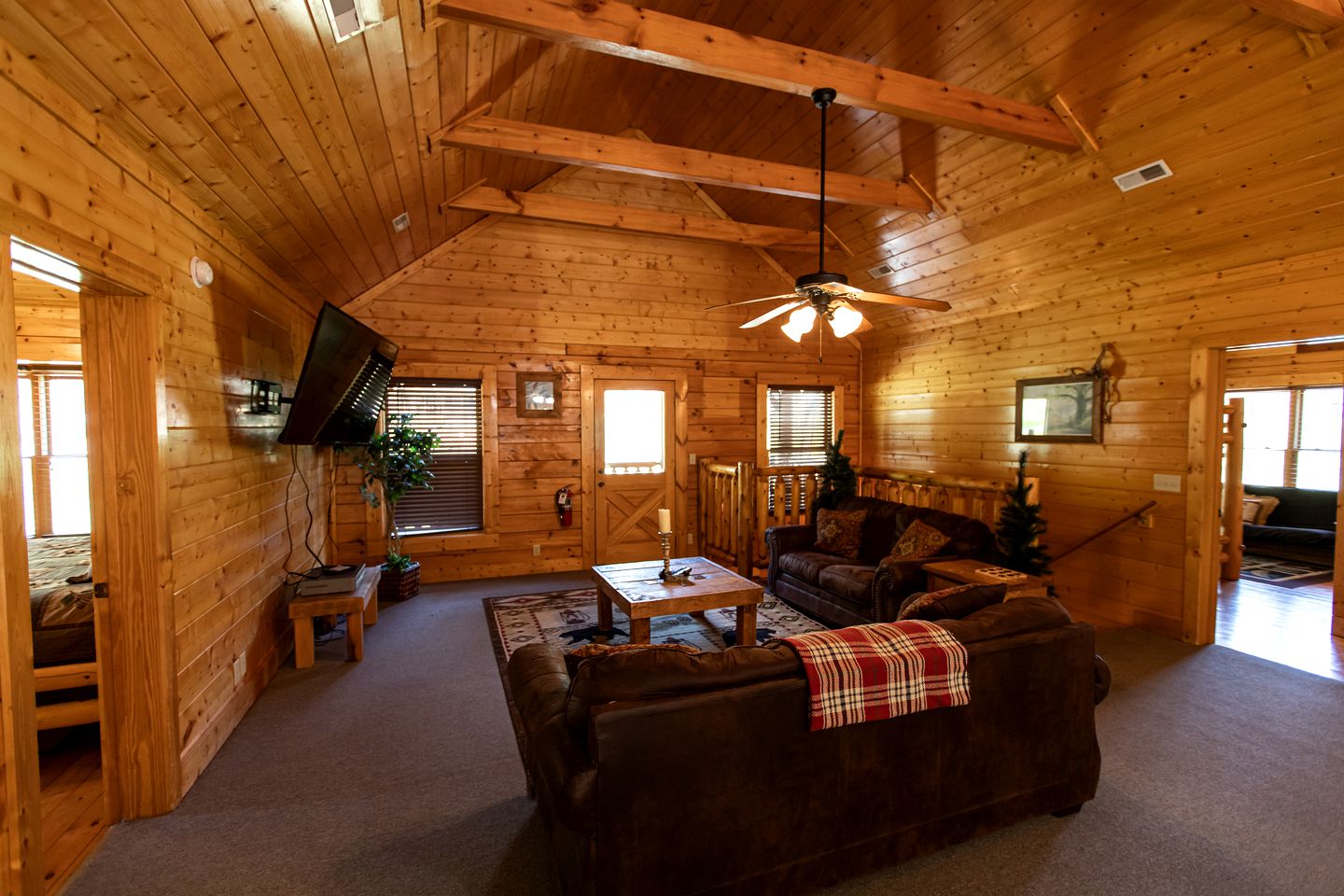 Incredible Cabin Rental for Corporate Retreats and Family Vacations in Tennessee