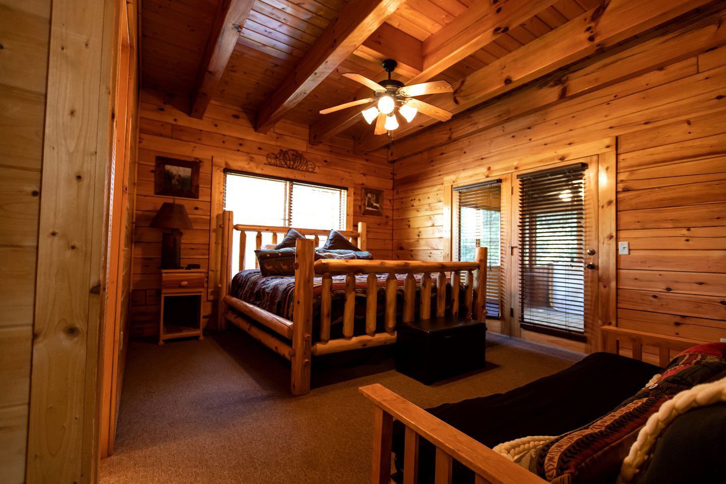Incredible Cabin Rental for Corporate Retreats and Family Vacations in Tennessee