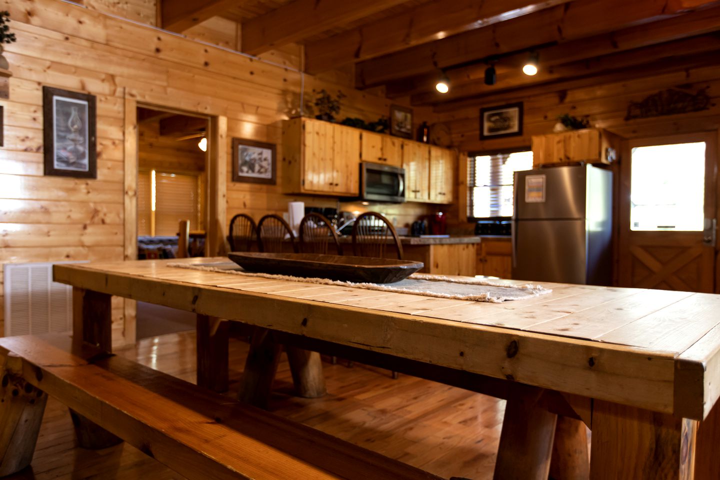 Incredible Cabin Rental for Corporate Retreats and Family Vacations in Tennessee