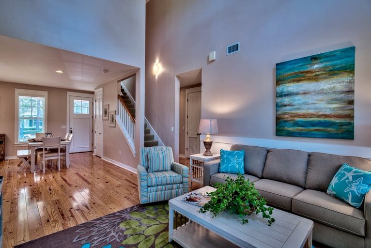 Cottages (Miramar Beach, Florida, United States)