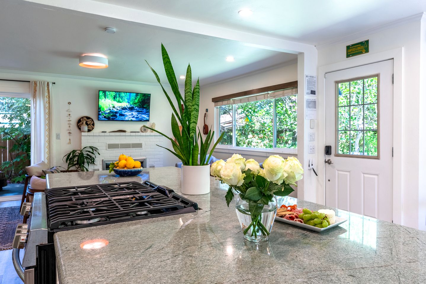 Charming River Cottage with Fenced Yard & Walkable River Access near Downtown Guerneville, California