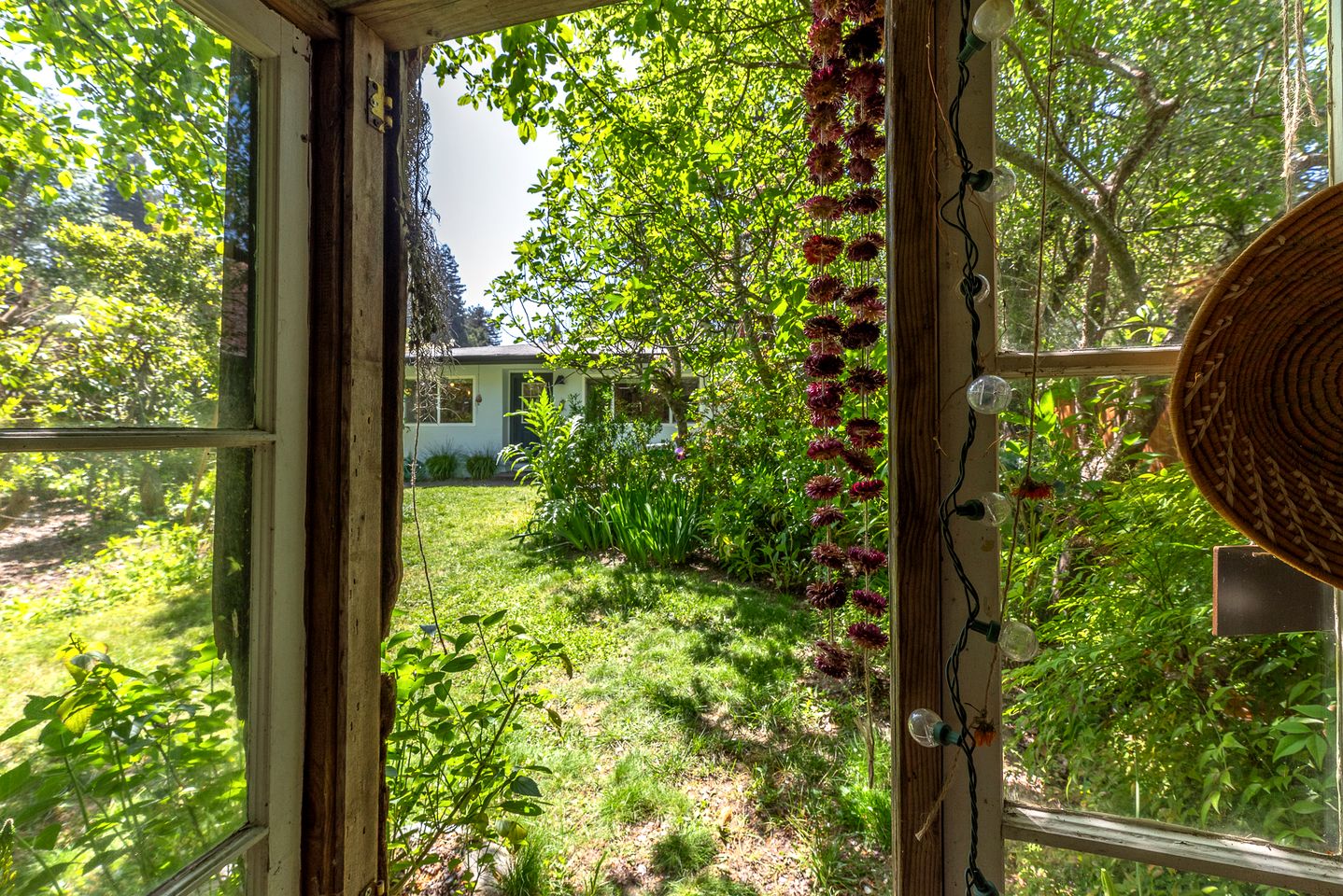 Charming River Cottage with Fenced Yard & Walkable River Access near Downtown Guerneville, California