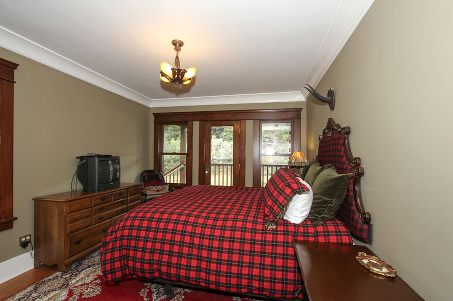 Inviting Log Cabin Rental on the Russian River in Guerneville, California