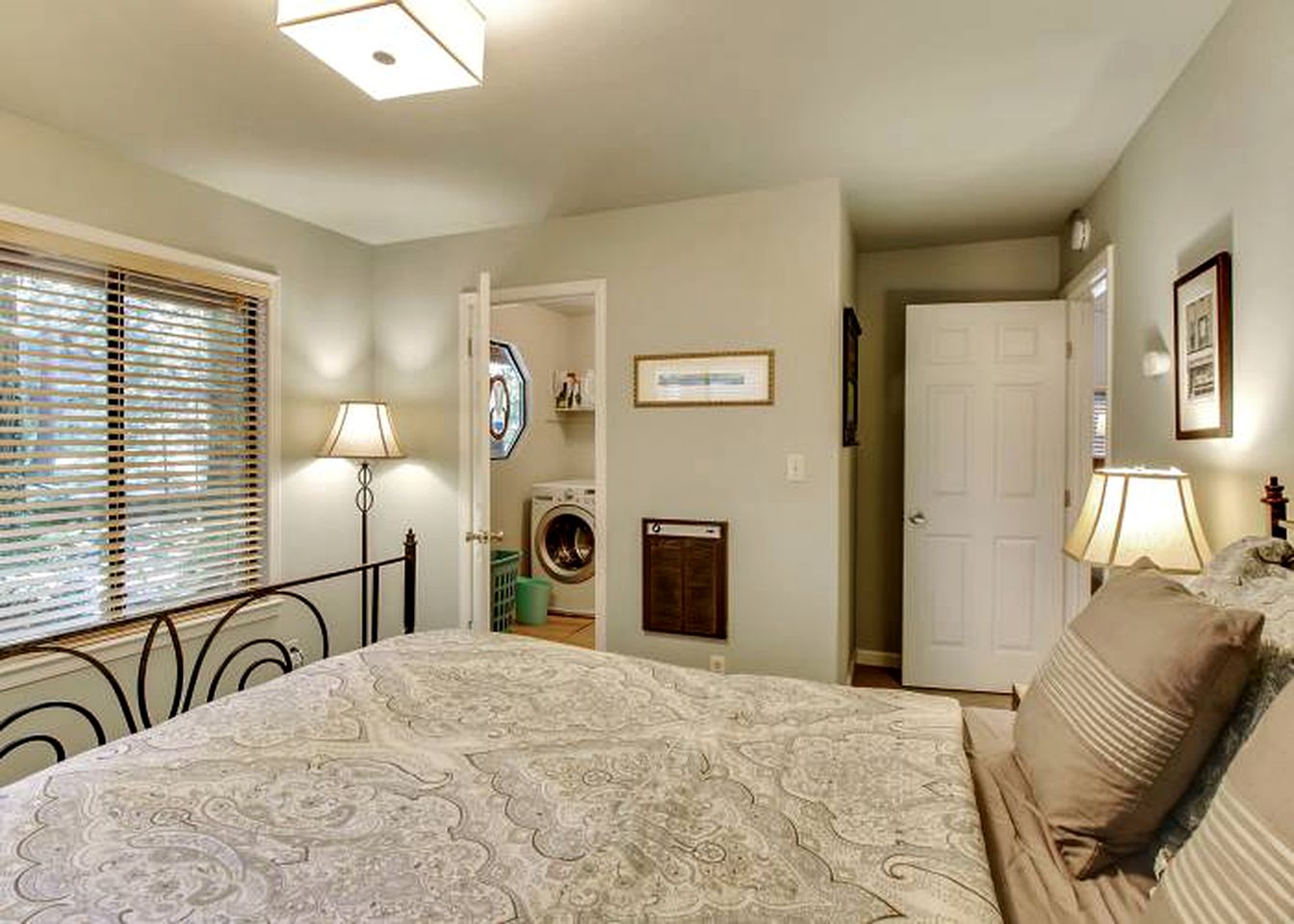 Rental Cabin on Creek near Forestville, California