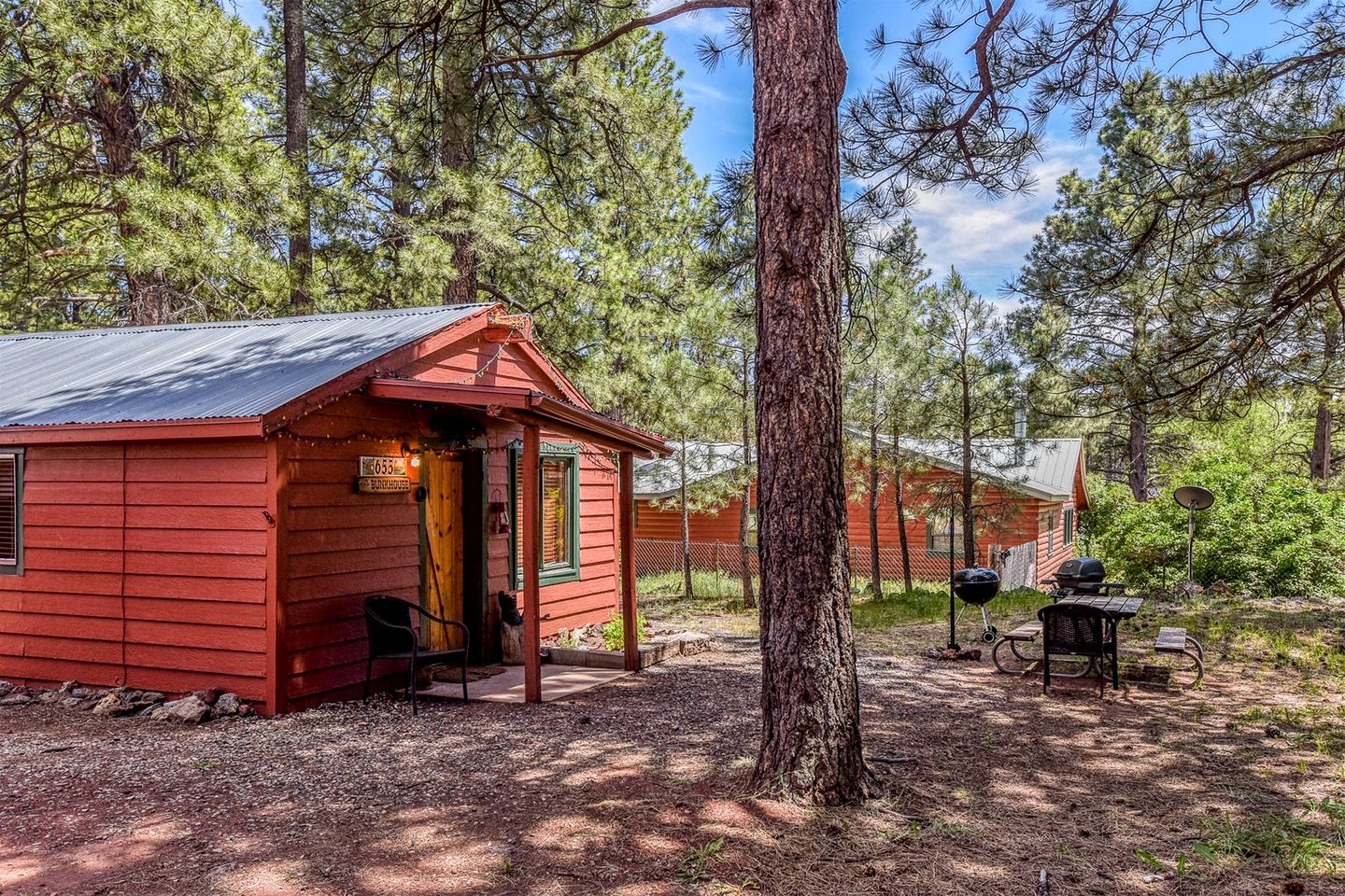 Rustic Historic Cabin near the Grand Canyon for a Peaceful Retreat in Parks, Arizona