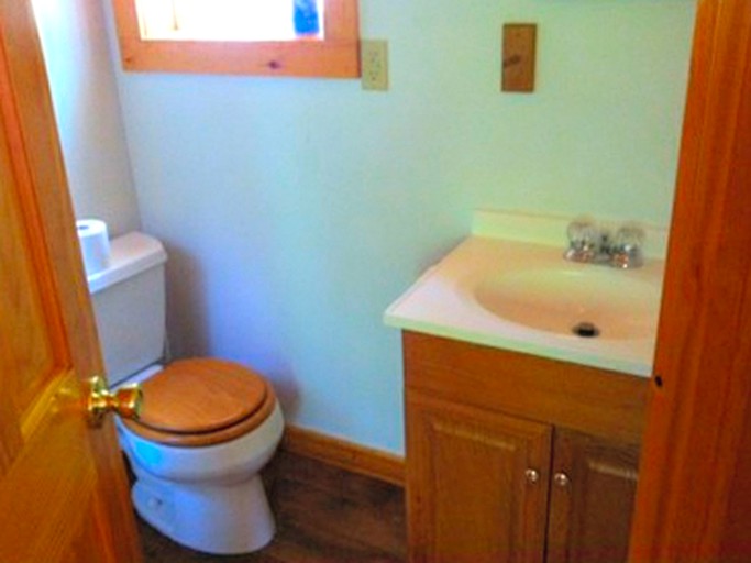 Cabins (Galeton, Pennsylvania, United States)