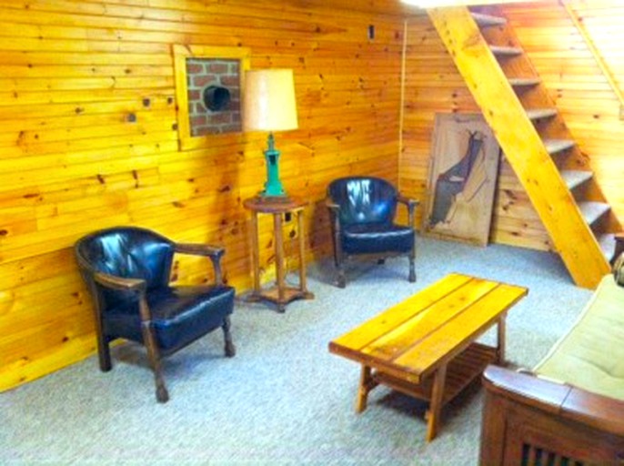 Cabins (Galeton, Pennsylvania, United States)