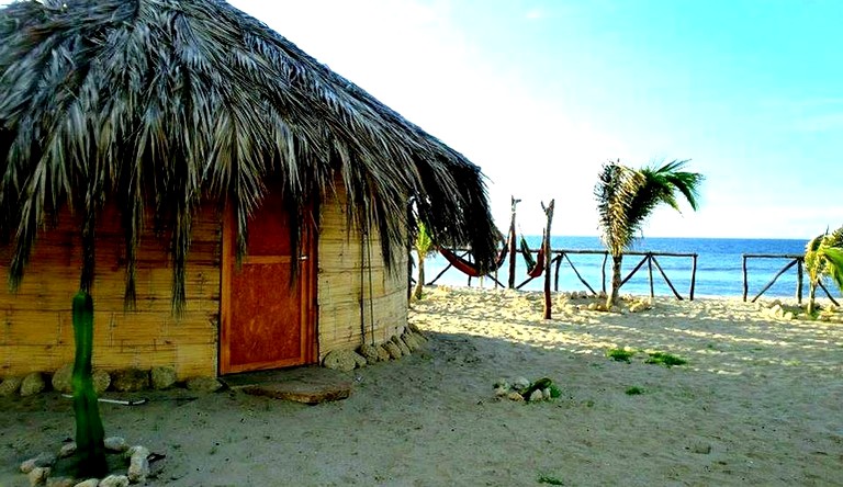 Huts (Canoas de Punta Sal, Tumbes, Peru)