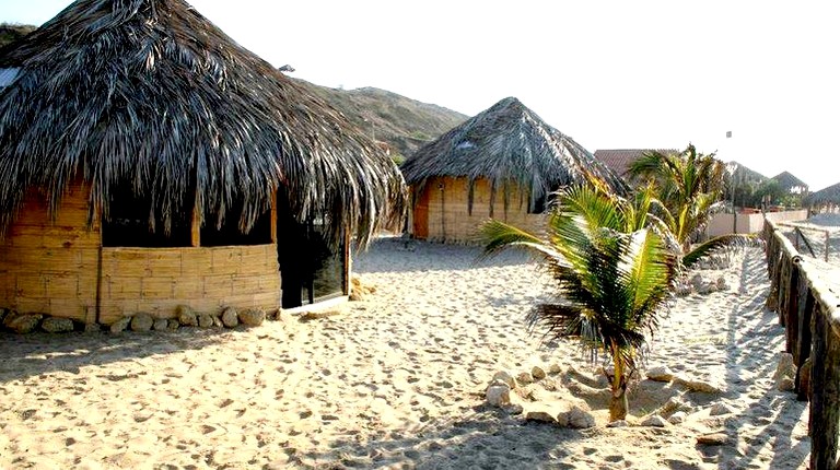 Huts (Canoas de Punta Sal, Tumbes, Peru)