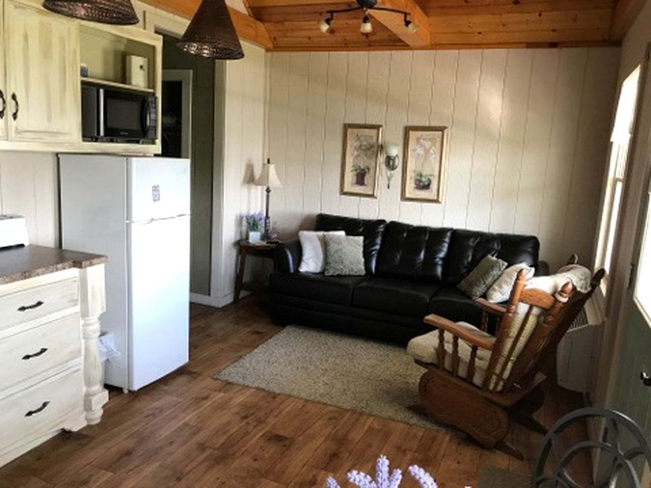 Rustic Barn and Barrel, Cottages 26040, Lawson, United States of