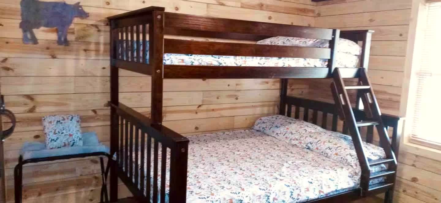 Rustic Mountain Barn Retreat with Private Hot Tub Near Lost River State Park in Wardensville, West Virginia