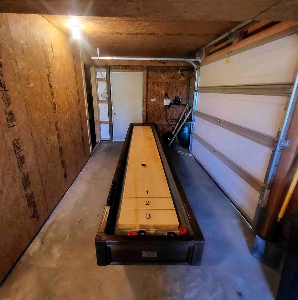 Rustic Mountain Barn Retreat with Private Hot Tub Near Lost River State Park in Wardensville, West Virginia