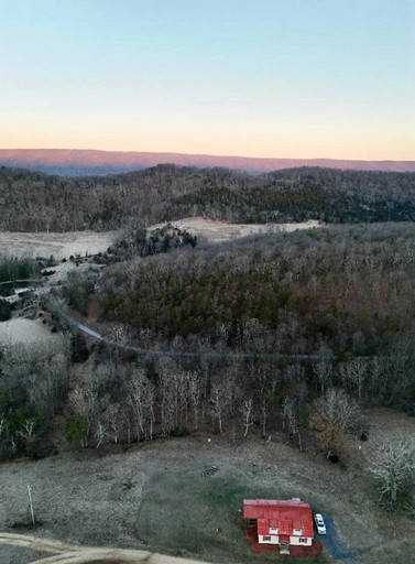 Barns (United States of America, Wardensville, West Virginia)