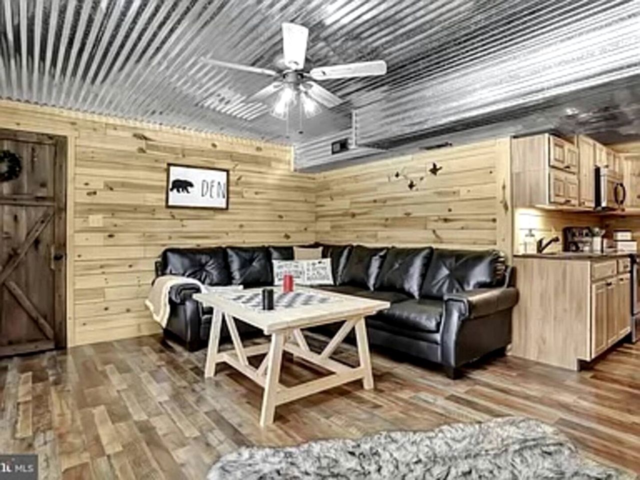 Rustic Mountain Barn Retreat with Private Hot Tub Near Lost River State Park in Wardensville, West Virginia