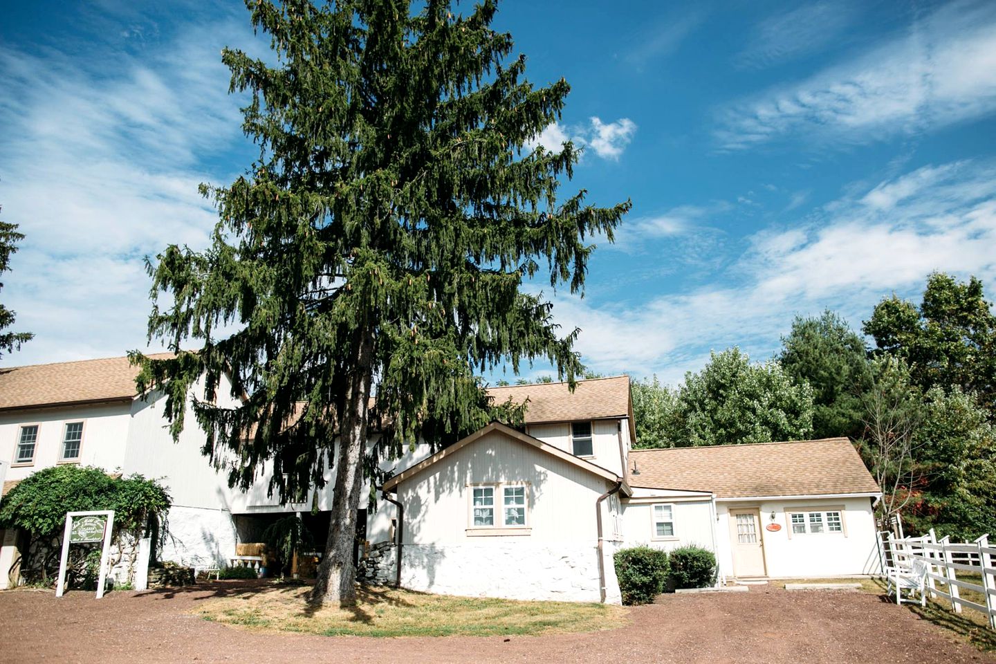 Rustic Bed and Breakfast Cottage Rental in Bucks County, Pennsylvania