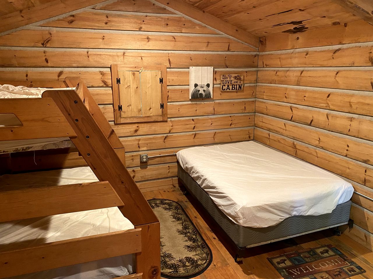 Wooden Rural Cabin Amazing for Outdoor Activities in Bayfield, Wisconsin